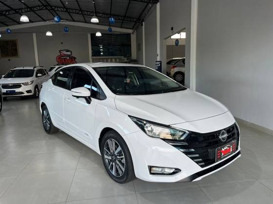 NISSAN VERSA 1.6 16V FLEX ADVANCE XTRONIC NISSAN VERSA 1.6 16V FLEX ADVANCE XTRONIC